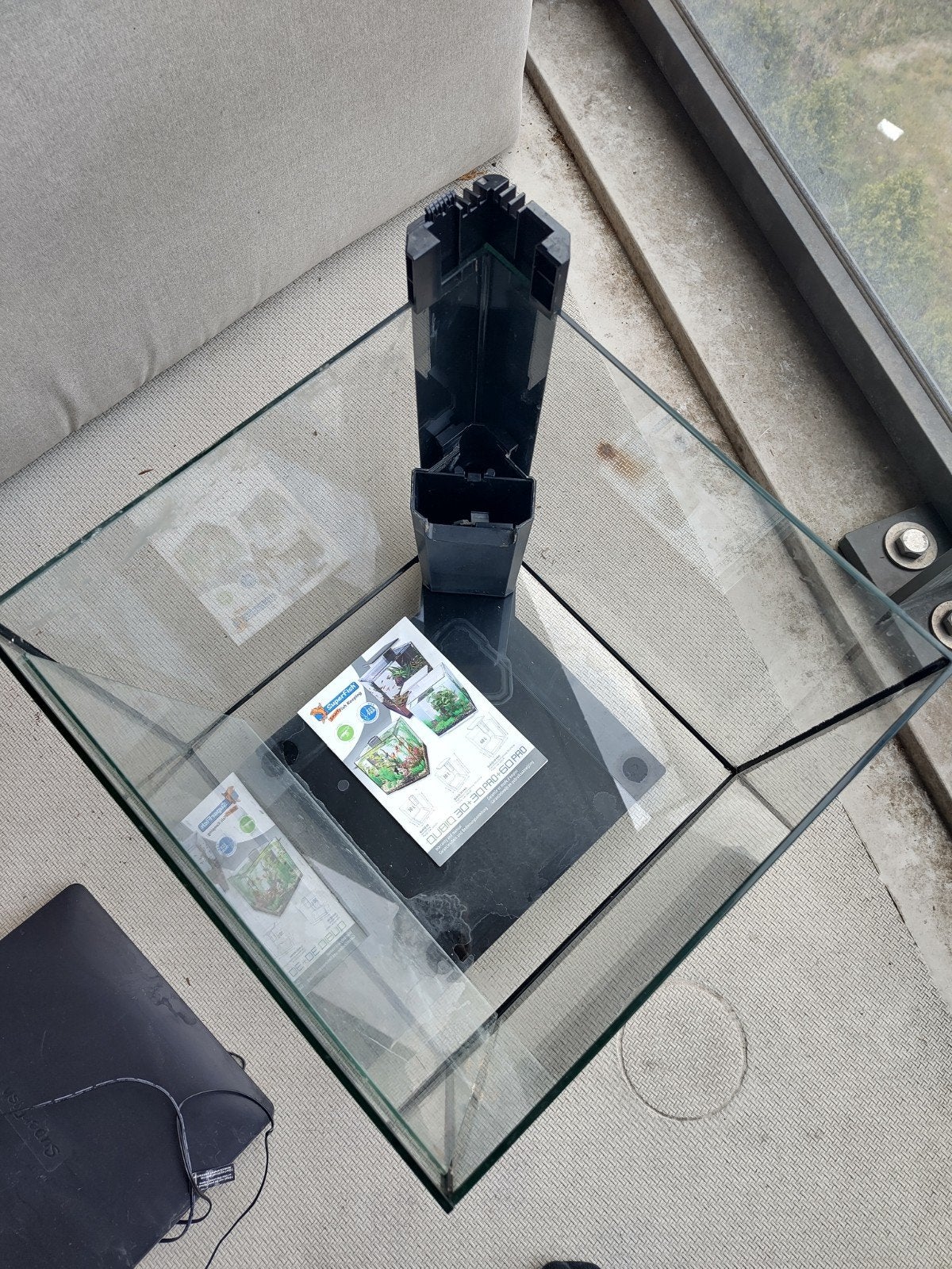 Superfish Qubiq Pro 60 Liter Zwart Aquarium, Ophalen, Gebruikt, Leeg aquarium, Inclusief deksel