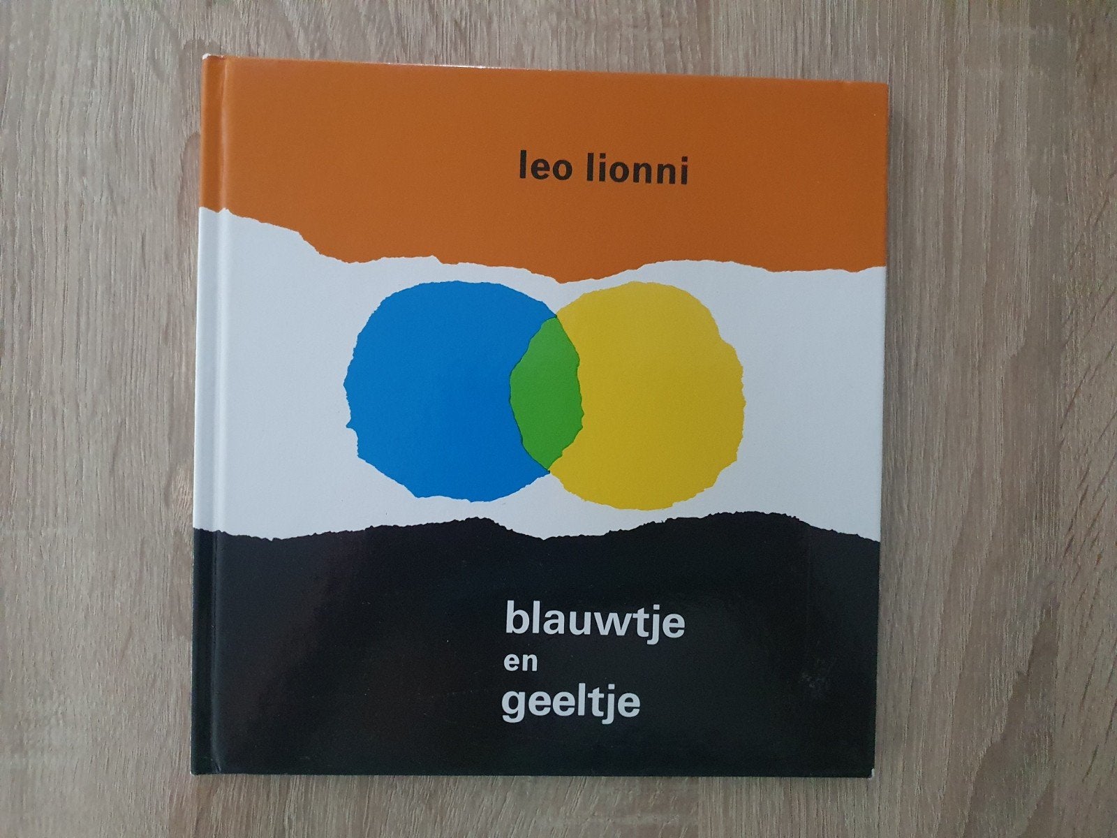 Blauwtje en Geeltje - Leo Lionni, Ophalen of Verzenden, Gelezen, Leo Lionni
