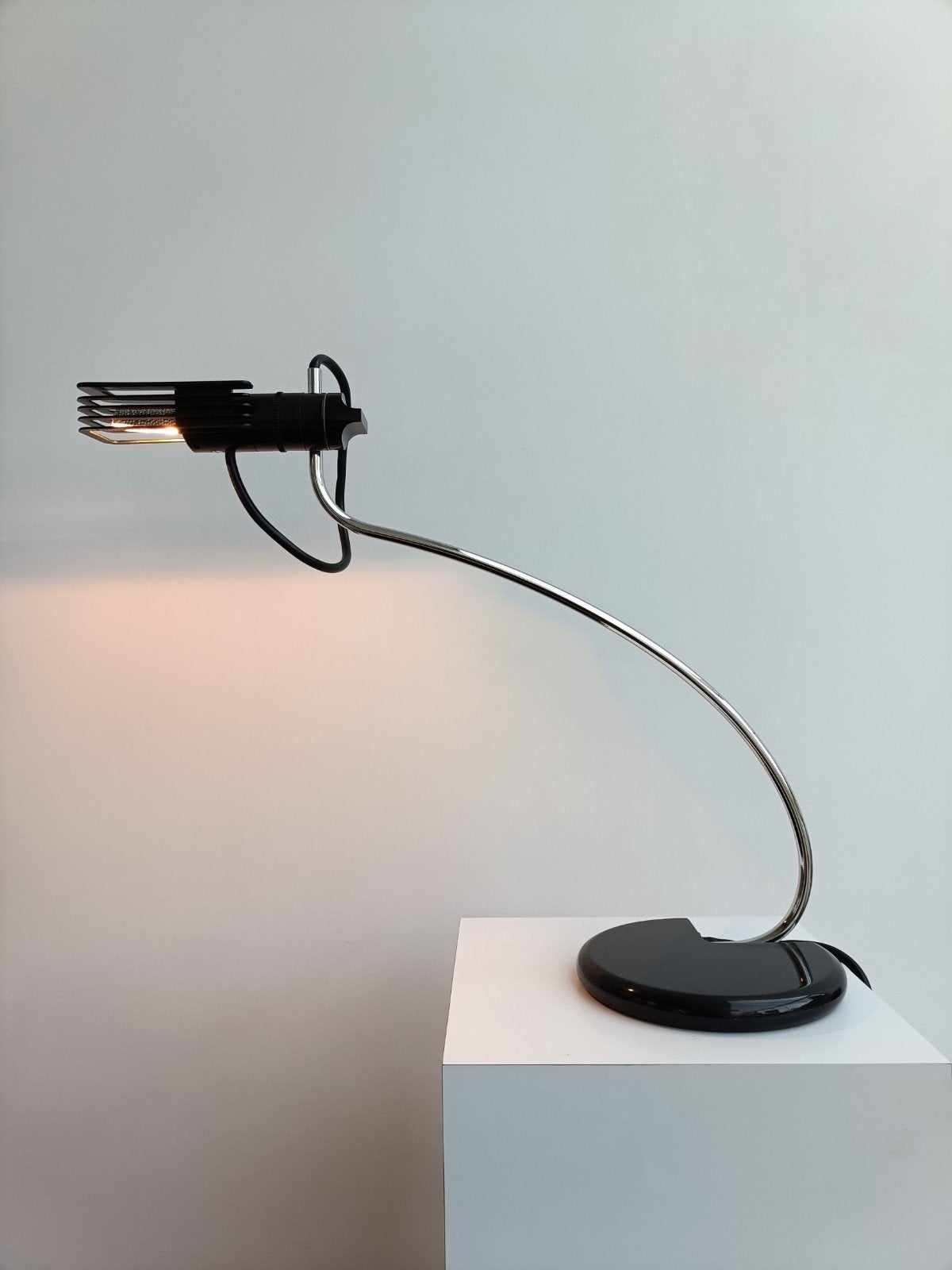 Wing-lamp, ontworpen door Bruno Gecchelin voor Oluce, 45 cm, Gemerkt, Ophalen of Verzenden, Lamp