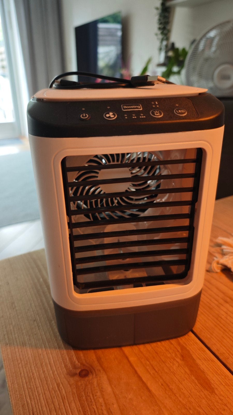 Mini elektrische ventilator - koude bries, gezond en koel, Witgoed en Apparatuur, Ophalen of Verzenden, Zo goed als nieuw, Tafelventilator