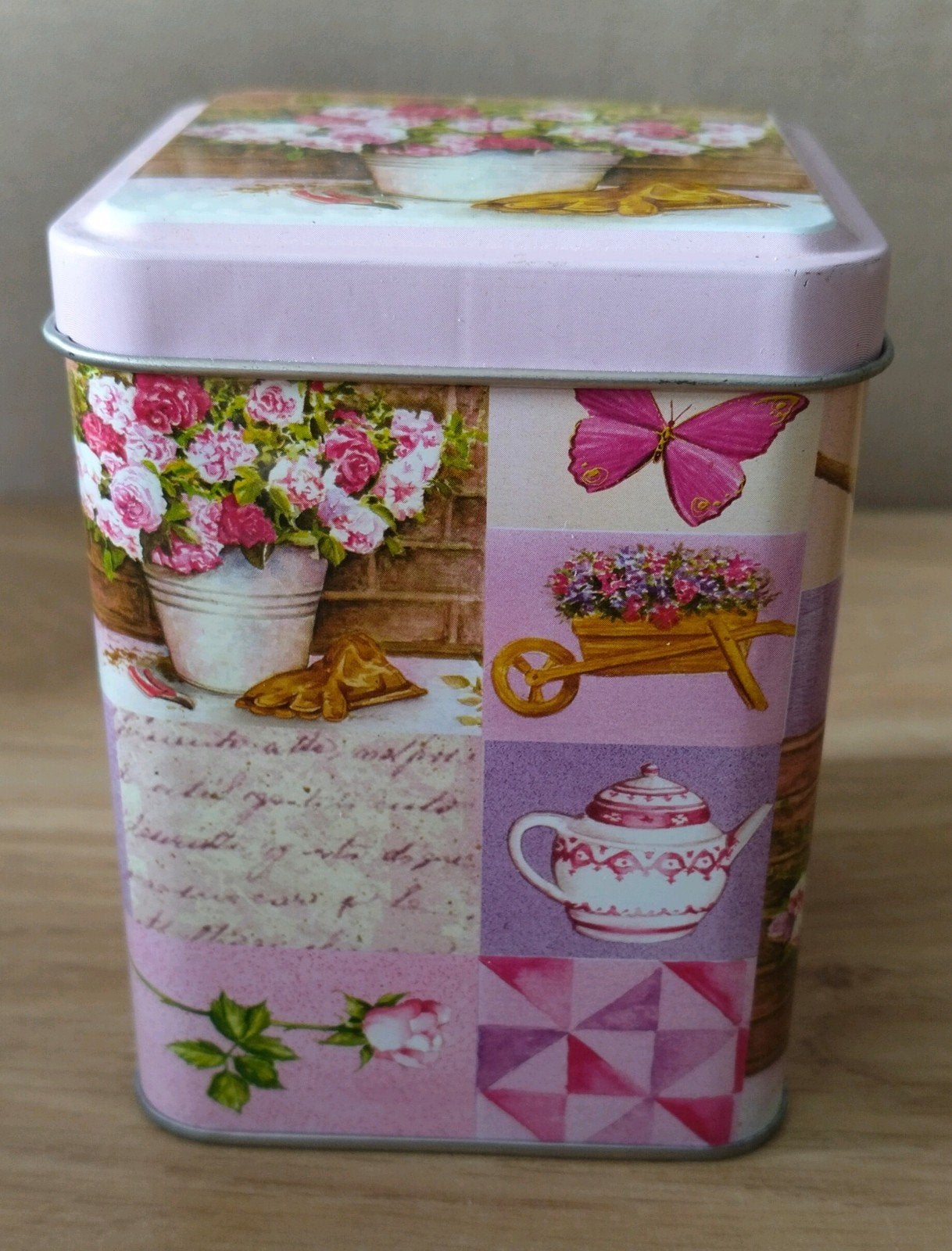 Nieuw Roze blikje met bloemenprint, Verzenden, Nieuw, Roze, Landelijk