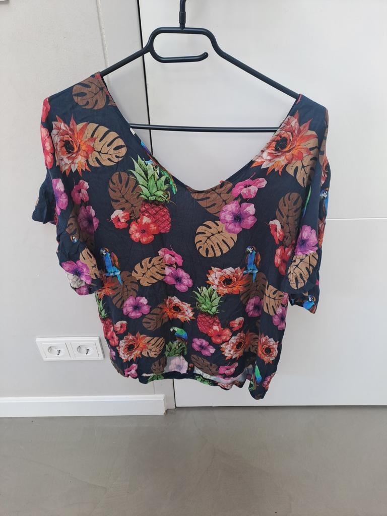 One Two Luxzuz Blouse Tropische Print V-hals Maat 42, Kleding | Dames, Overige kleuren, Maat 42/44 (L), Ophalen of Verzenden, One Two Luxxux