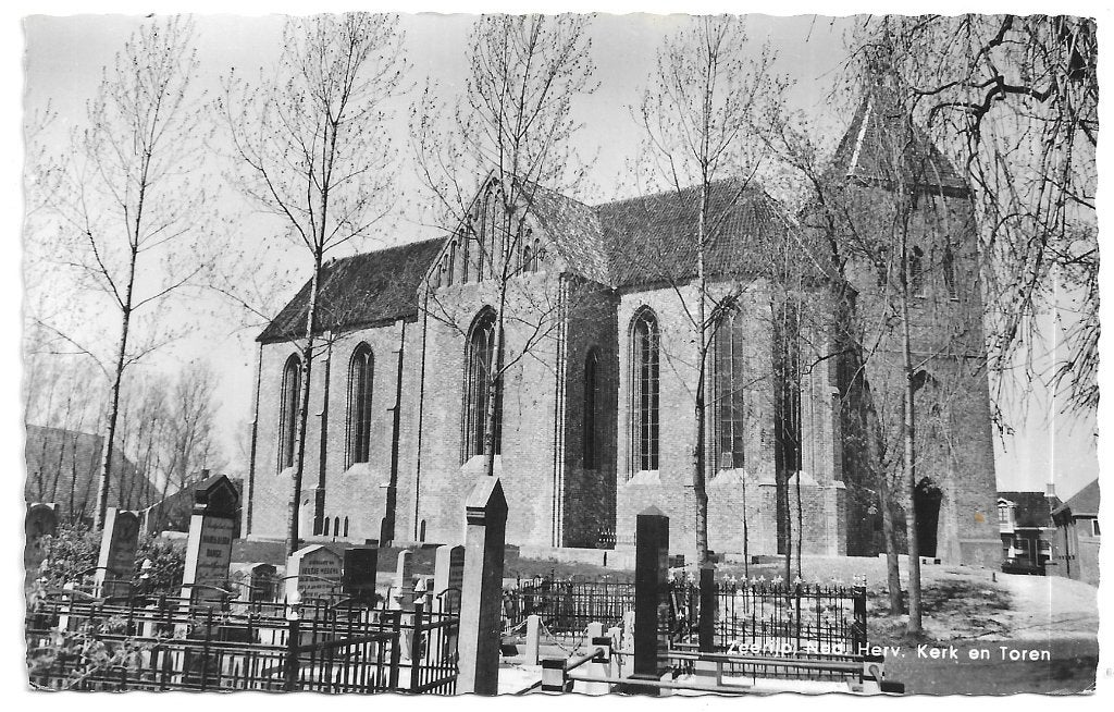 AK Zeerijp - Ned. Herv. Kerk en Toren, Ophalen of Verzenden, 1960 tot 1980, Ongelopen, Groningen