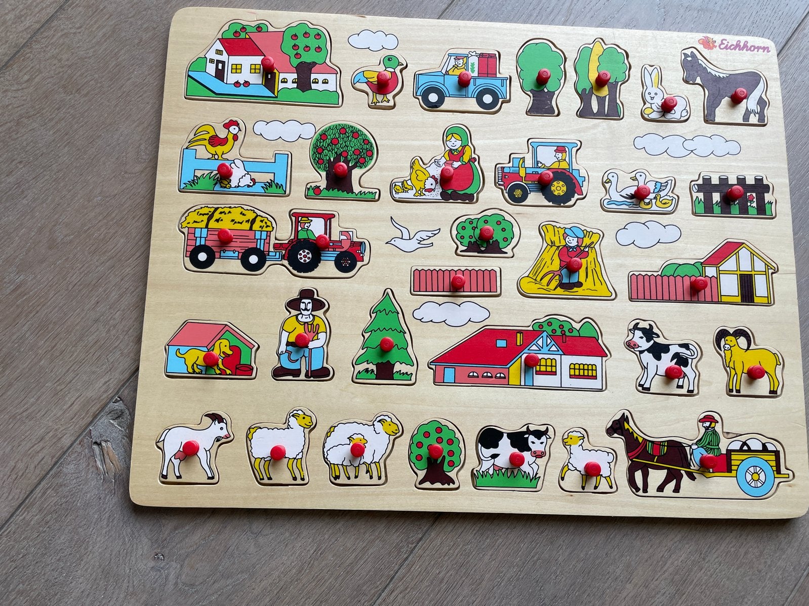 Houten boerderij puzzel met dieren en voertuigen, 2 tot 4 jaar, Gebruikt, Van hout, Meer dan 50 stukjes