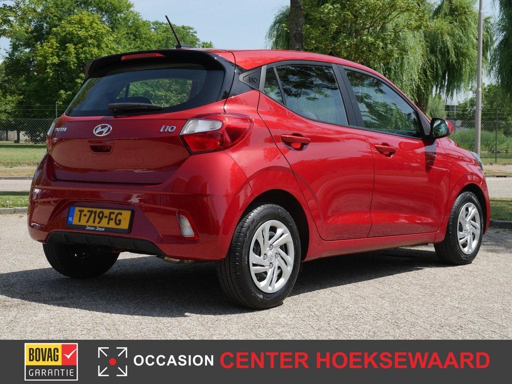 HYUNDAI I10 1.0i 67pk Comfort | Carplay | DAB+ | Cruise |, Auto's, Hyundai, Stof, Gebruikt, 899 kg, 4 stoelen