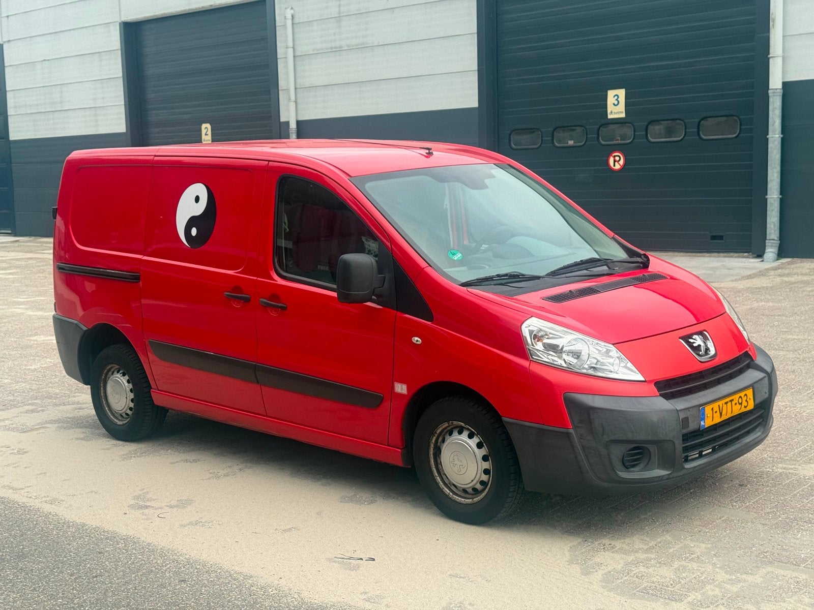 WIJ ZOEKEN BUSJES (PARTNER, BERLINGO, JUMPER, JUMPY, Caddy, Auto's, 4 cilinders, Bedrijf, Diesel, 1560 cc