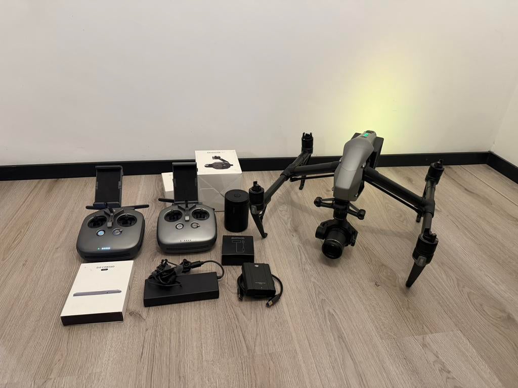 DJI Inspire 2 Apple ProRes | CinemaDNG | CINESSD | X7 | 16MM, Hobby en Vrije tijd, Modelbouw | Radiografisch | Helikopters en Quadcopters