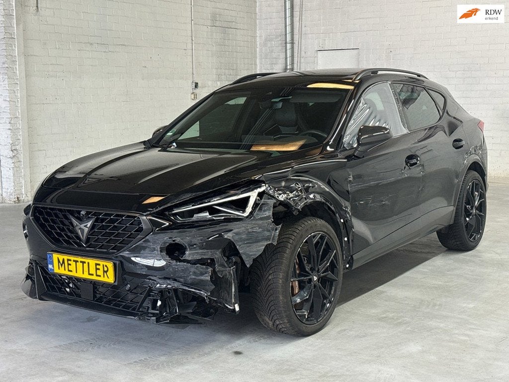 Cupra FORMENTOR VZ5 | Camera | Schaalstoelen | Panoramadak |, Auto's, Cupra, Automaat, Gebruikt, Zwart, Leder