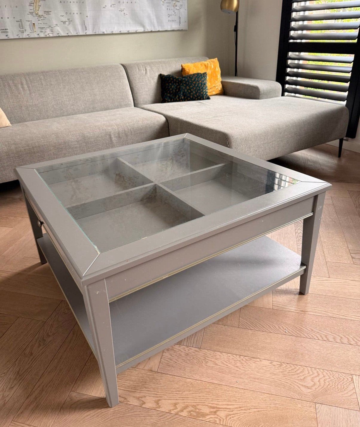 Grijze LIATORP IKEA salontafel met bergruimte en glazen blad, Ophalen, 50 tot 100 cm, Rechthoekig, Glas