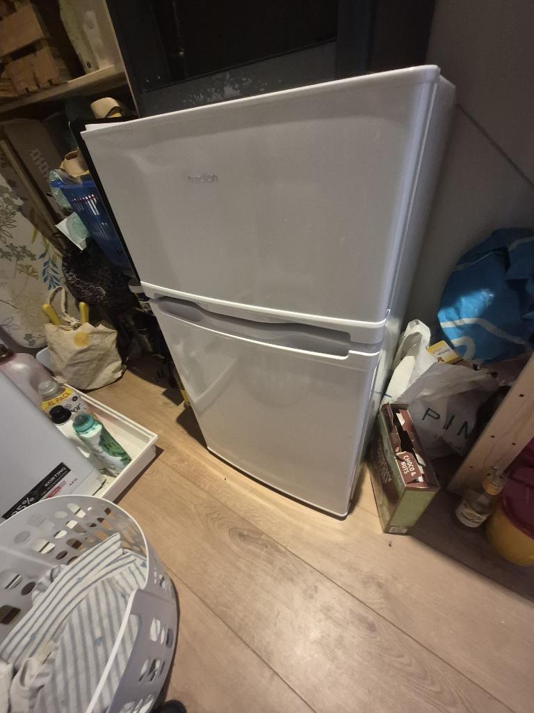 Tafel Koelkast, 75 tot 100 liter, Zo goed als nieuw, Energieklasse A of zuiniger, Met vriesvak