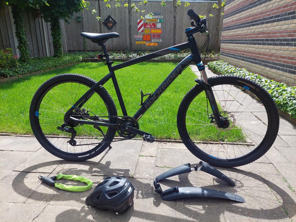 Rockrider ST 520 Mountainbike nieuwe spatborden slot helm, Fietsen en Brommers, Fietsen | Mountainbikes en ATB, Overige merken