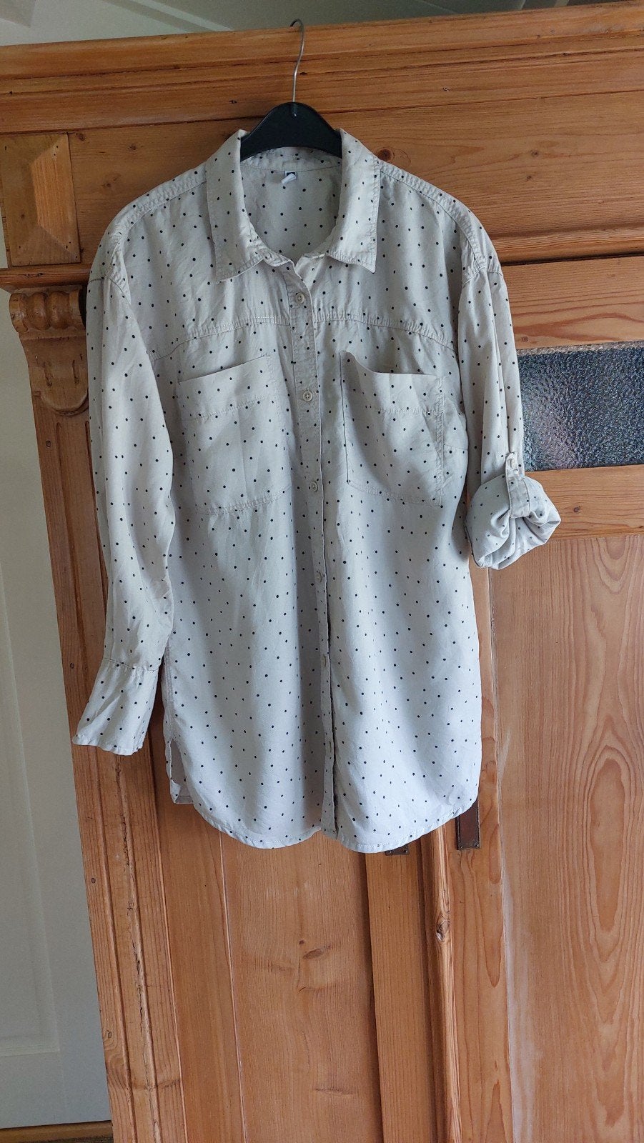 Hema lange blouse zandkleur met stippen, maat M, Kleding | Dames, Ophalen of Verzenden, Zo goed als nieuw, Beige