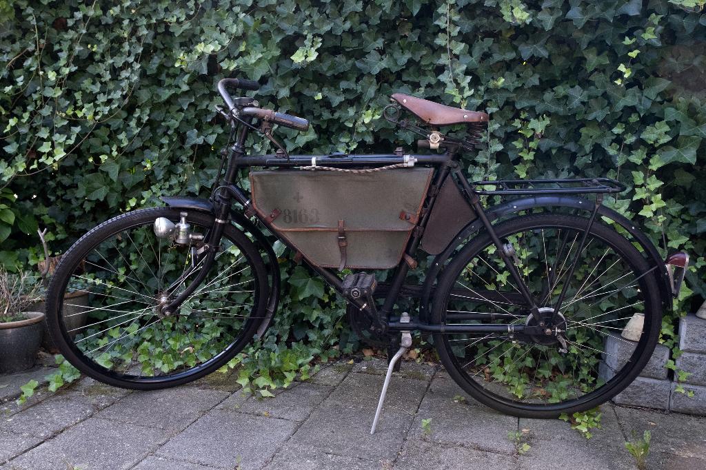 Zwitserse Legerfiets Jaren 30/40, Ophalen, Landmacht, Nederland, Overige typen