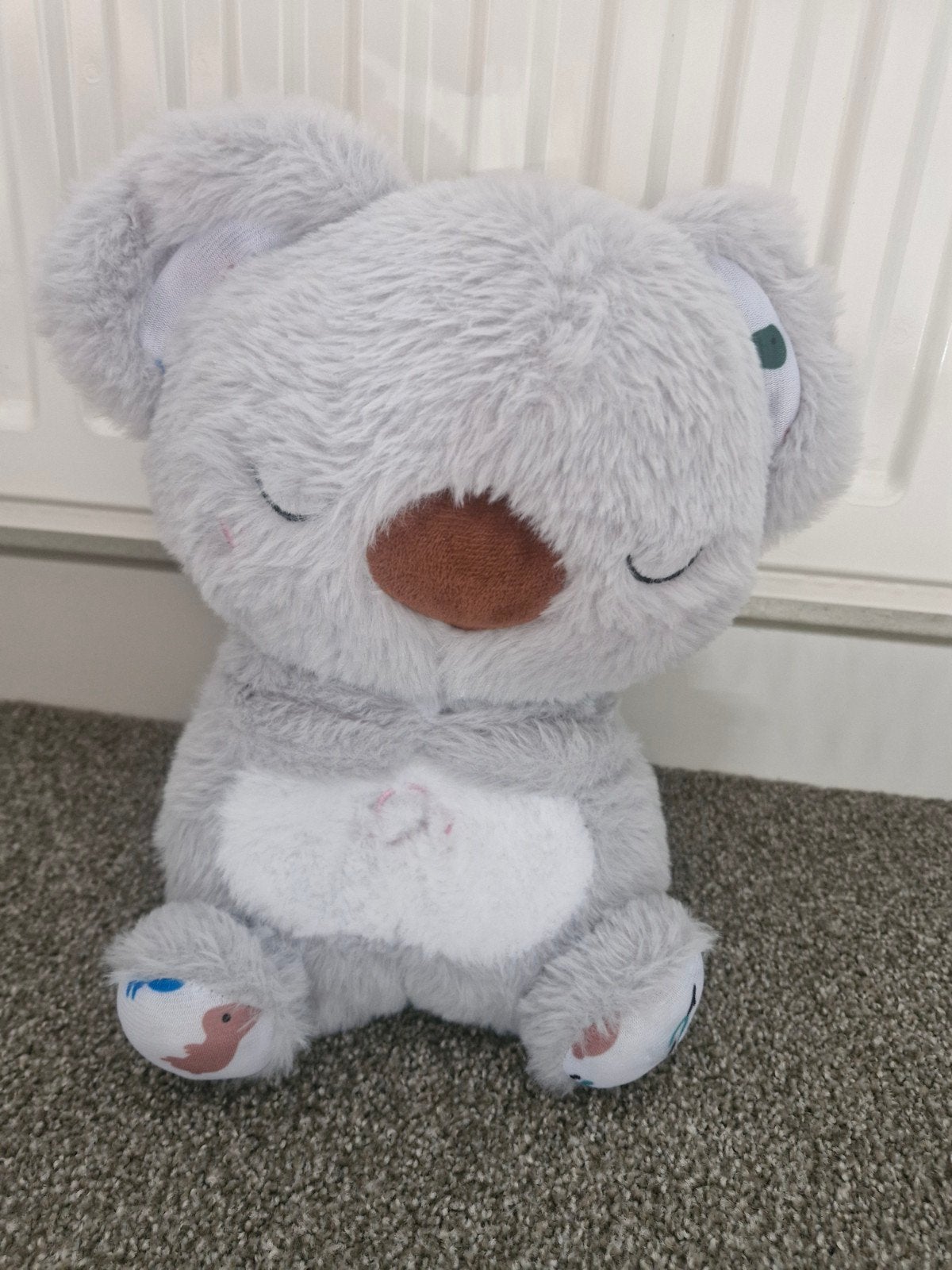 Ademende Koala Knuffel. Kalmerend, met geluiden en licht, Overige merken, Overige karakters, Grijs, Nieuw