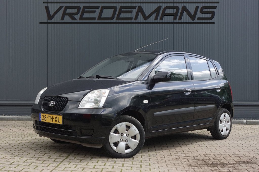 Kia Picanto 1.0 Light, Voorwielaandrijving, Stof, Gebruikt, 4 cilinders