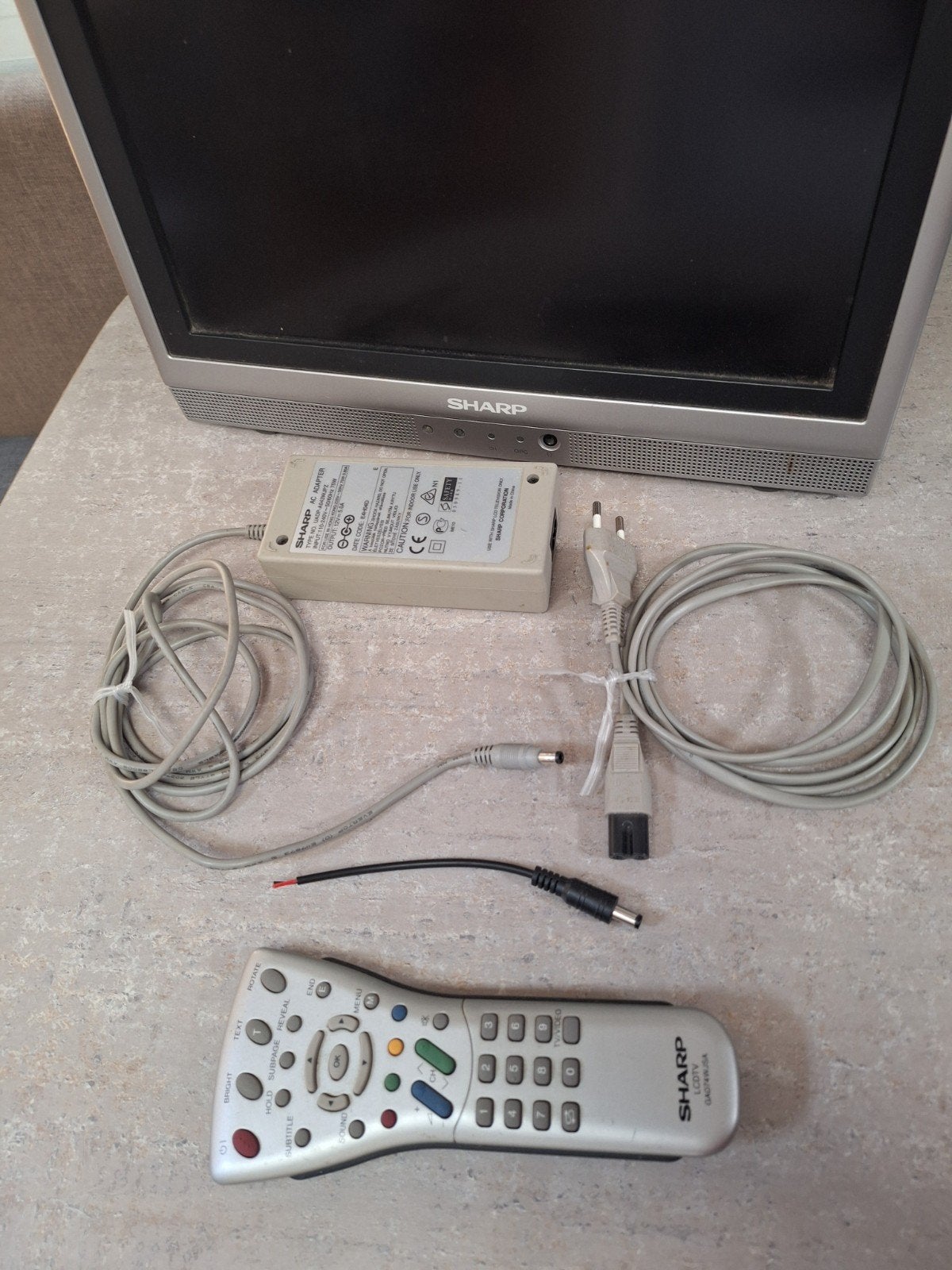 Camping TV 12 Volt en 240 Volt, Caravans en Kamperen, Caravan accessoires, Gebruikt, Ophalen of Verzenden
