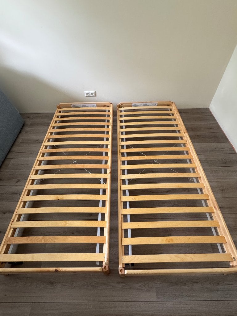 Utaker - stapelbaar bed, Ophalen, Verstelbaar, Beige, Tweepersoons