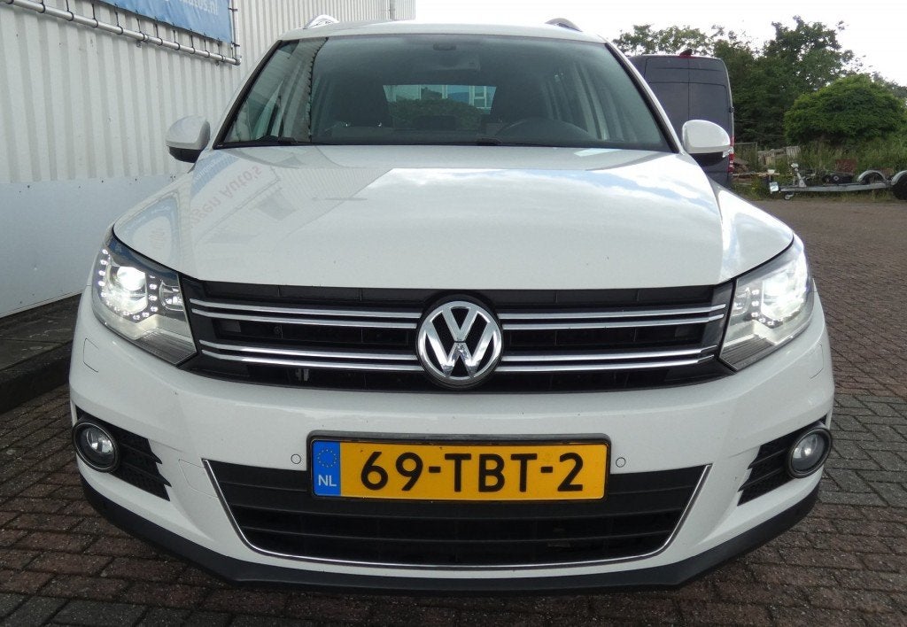 Volkswagen TIGUAN 1.4 TSI SPORT&STYLE160PK,Clima,Cruise,Navi, Euro 5, 15 km/l, 4 cilinders, Alcantara