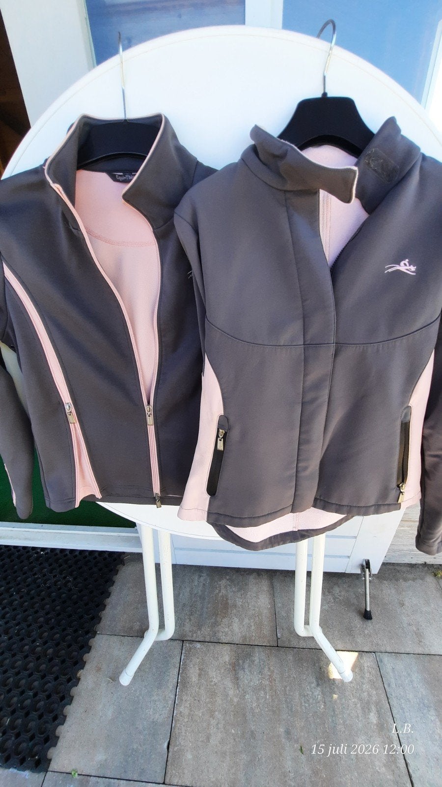 Jas, Ophalen, Bovenkleding