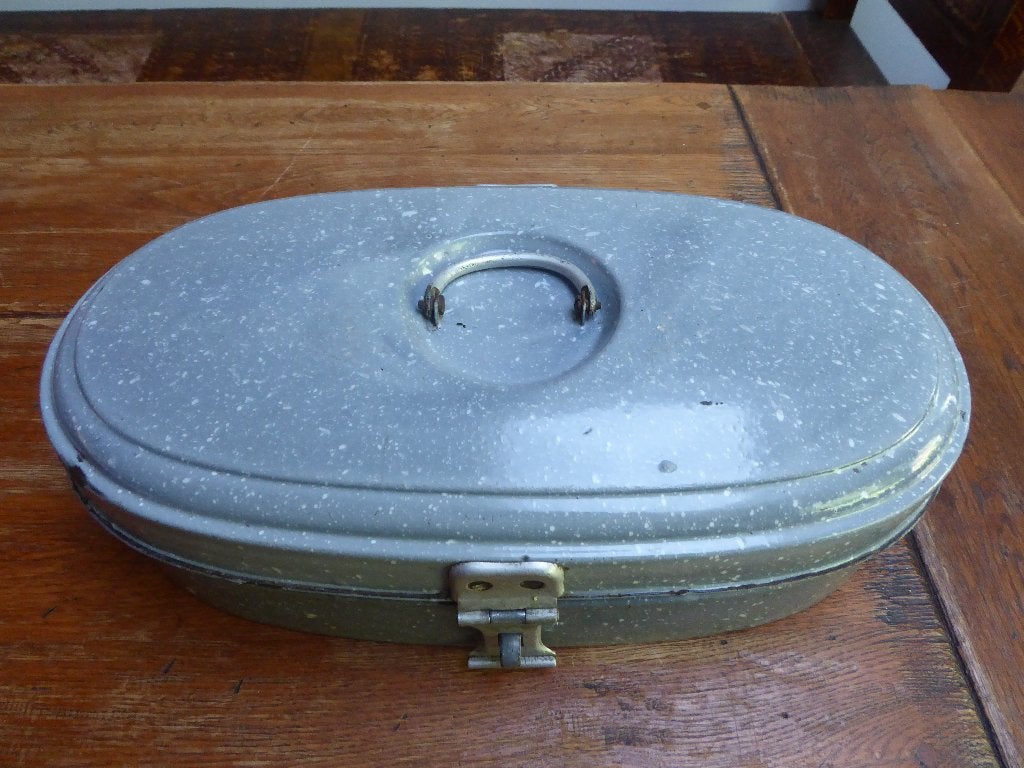 Apart vormgegeven antieke emaille broodtrommel, Ophalen of Verzenden
