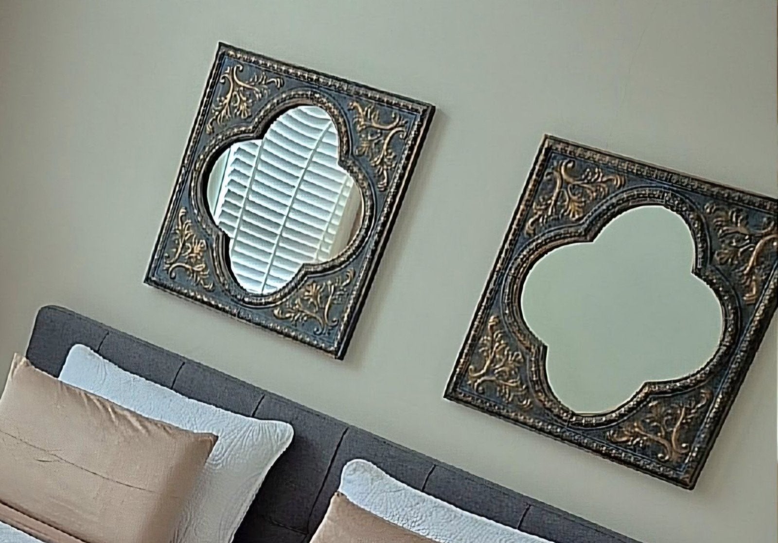 Set van 2 decoratieve spiegels met gouden/bronze accenten, Huis en Inrichting, Woonaccessoires | Spiegels, Ophalen, Minder dan 50 cm
