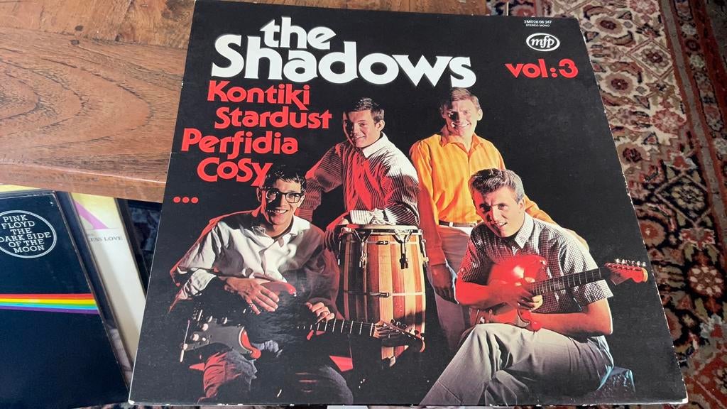 The Shadows. Vol: 3, Ophalen of Verzenden, Zo goed als nieuw