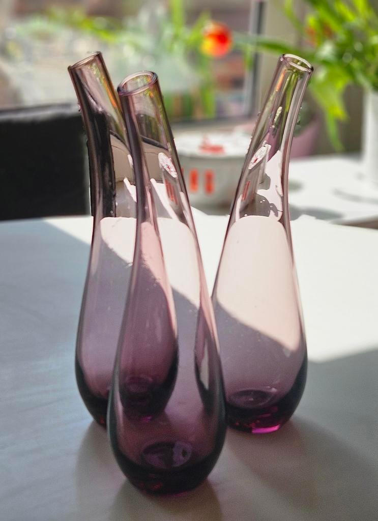 Schattig setje roze vaasjes met kromme nek, Antiek en Kunst, Ophalen of Verzenden