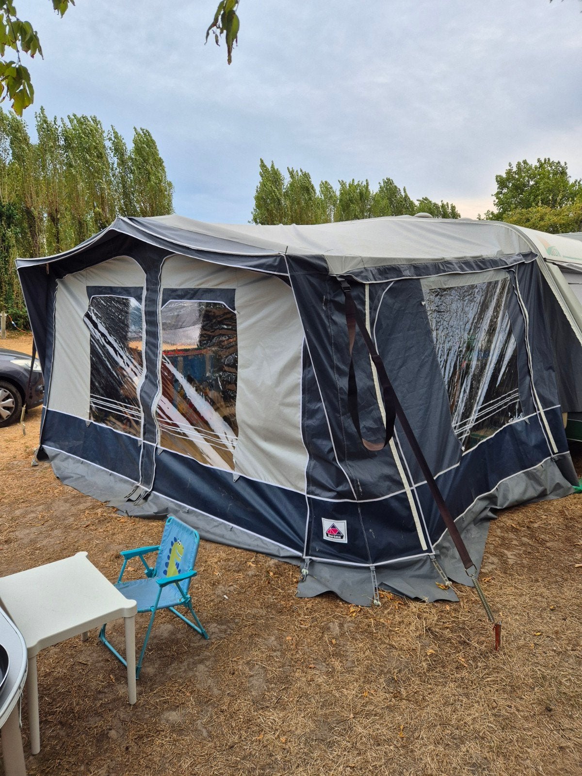 Dorema Lugano XL 270 voortent, Caravans en Kamperen, Ophalen of Verzenden, Zo goed als nieuw