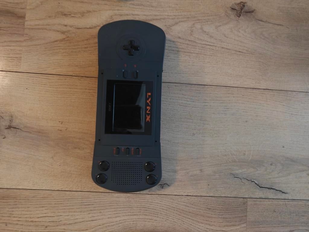 Atari Lynx handheld console, Spelcomputers en Games, Ophalen of Verzenden, Zo goed als nieuw, Zonder controller, Atari Lynx