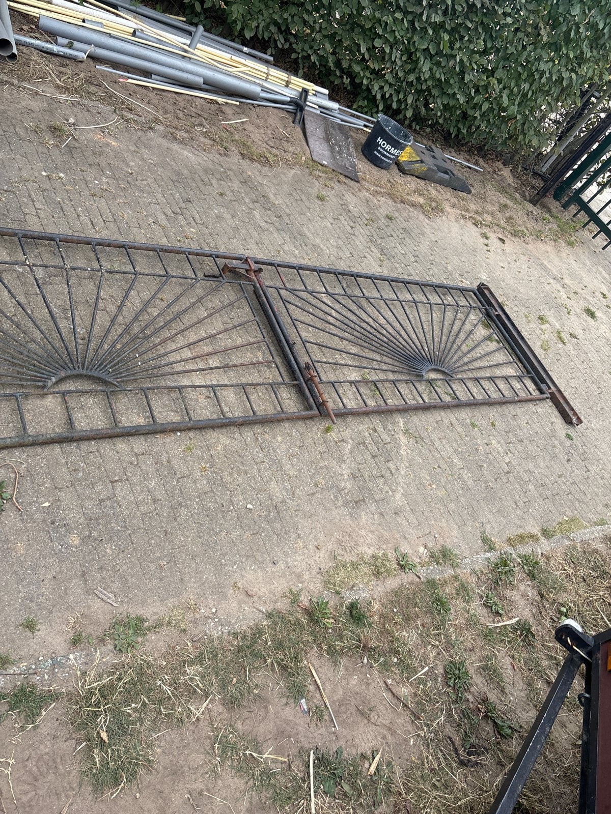 Metalen poort - Gebruikt, stevig en functioneel, Met poort, Gebruikt, Ophalen of Verzenden, Sierhekwerk