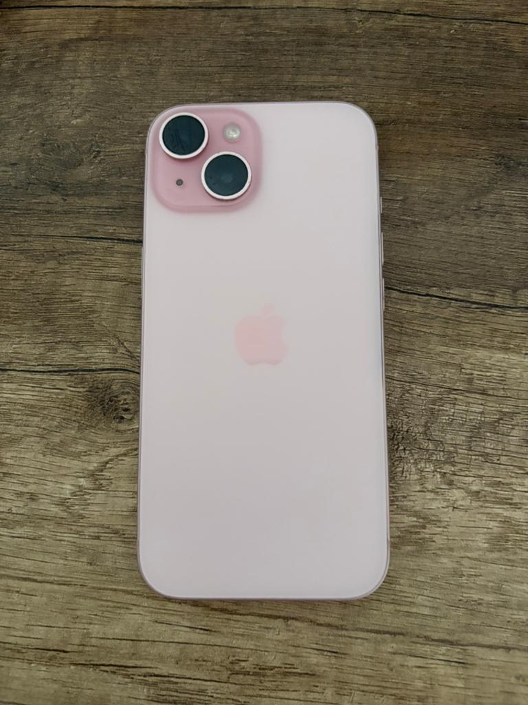 Roze iphone 15, 256 GB, IPhone 15, Ophalen of Verzenden, Zo goed als nieuw