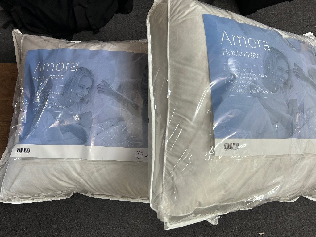 Ongebruikte Amora boxkussen x2, Huis en Inrichting, Ophalen, Eenpersoons, Wit, Katoen