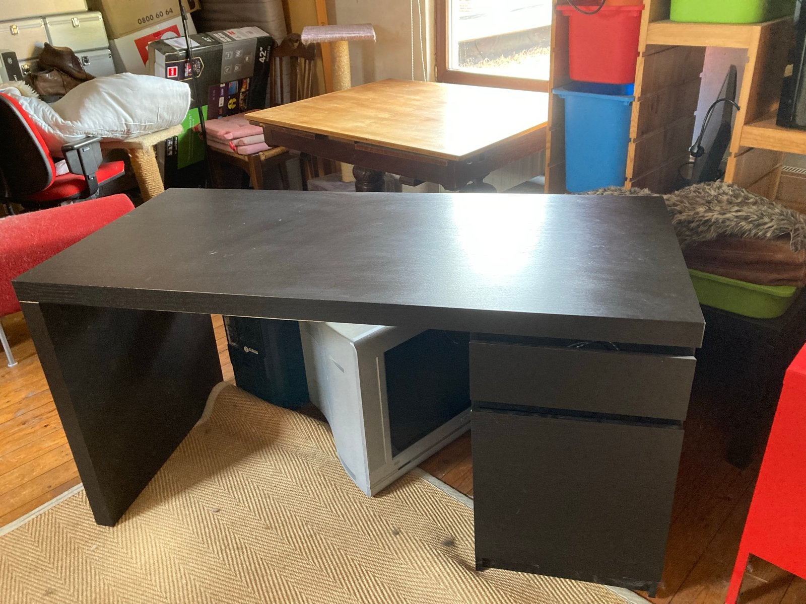 IKEA Malm bureau zwart, Huis en Inrichting, Bureaus, Gebruikt, IKEA, Modern, Spaanplaat of MDF, Zwart, Met lades, Ophalen