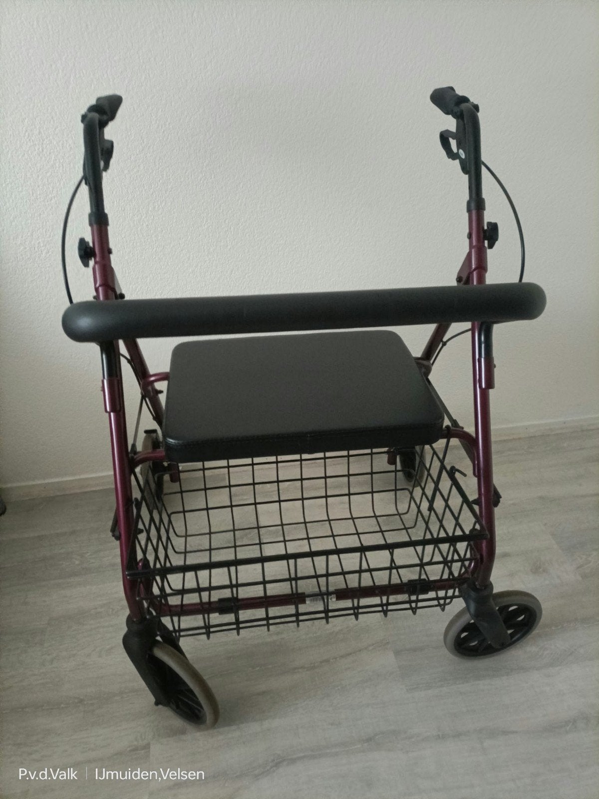 rollator extra breed, Ophalen, Opvouwbaar, Zo goed als nieuw