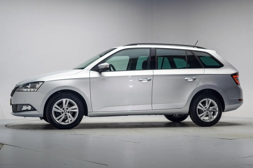 Skoda Fabia Combi 1.0 TSI Style [ Navi Clima PDC ], Auto's, Gebruikt, 49 €/maand, Origineel Nederlands, Handgeschakeld