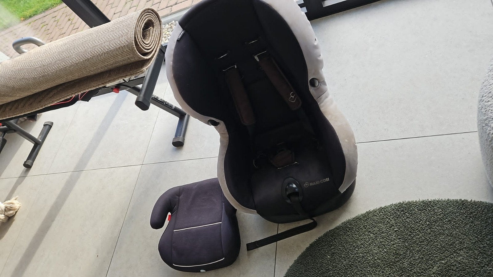 2 autostoeltjes + 1 zitverhoger - complete set, Ophalen, Gebruikt, Maxi-Cosi