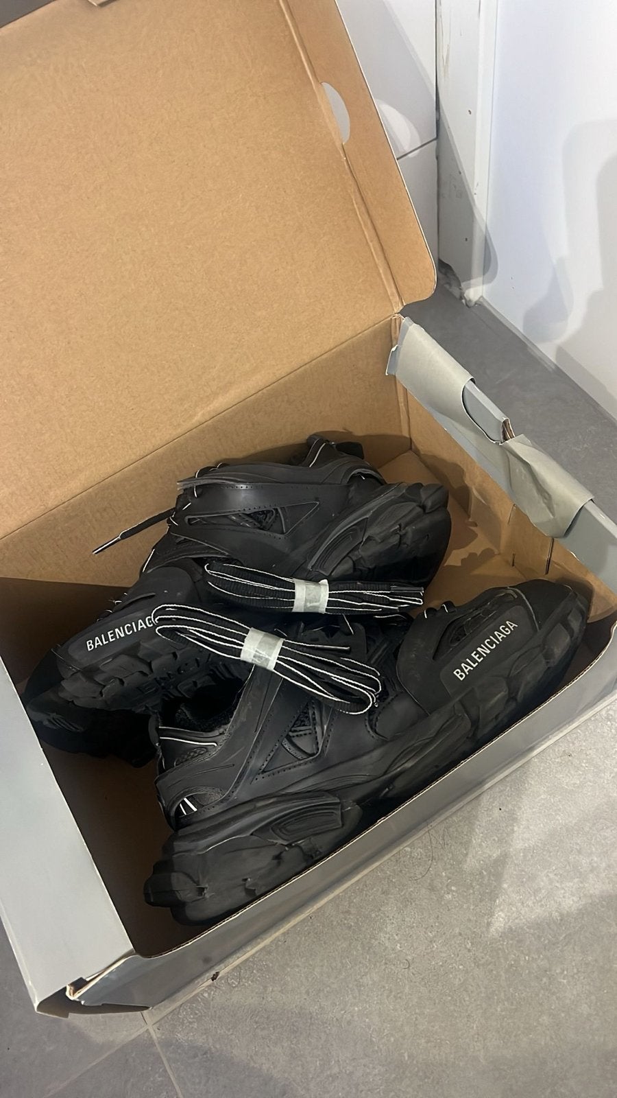 Balenciaga Track Sneakers Maat 42 - Zo goed als nieuw, Ophalen of Verzenden, Zo goed als nieuw, Zwart, Sneakers of Gympen