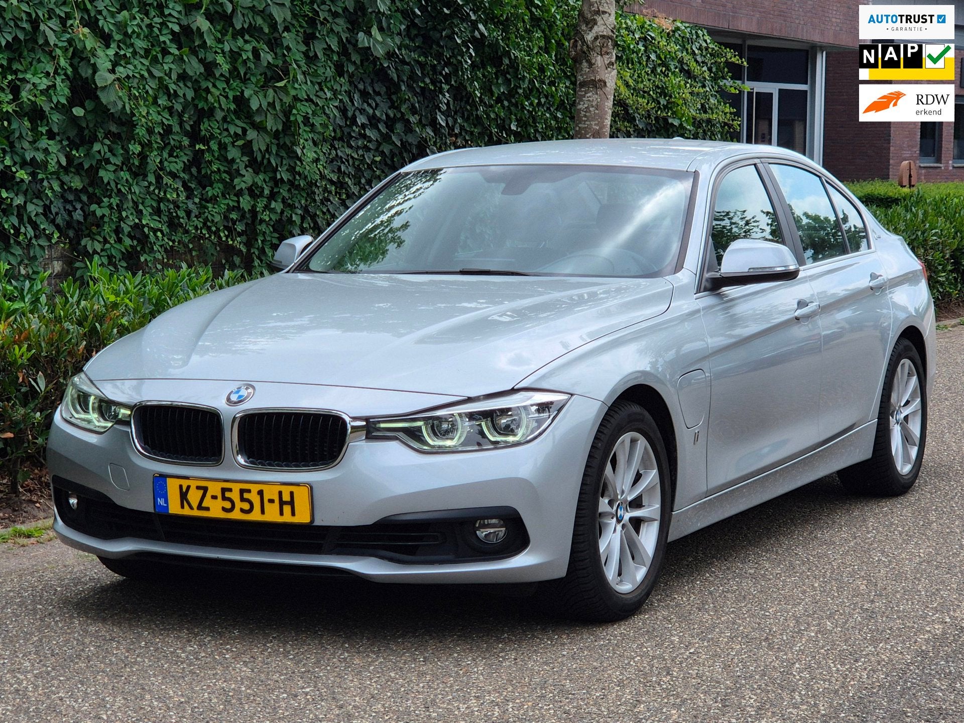 BMW 3-serie 330e High Executive Apple CarPlay Nbt Evo Naviga, Automaat, 1998 cc, Achterwielaandrijving, Gebruikt