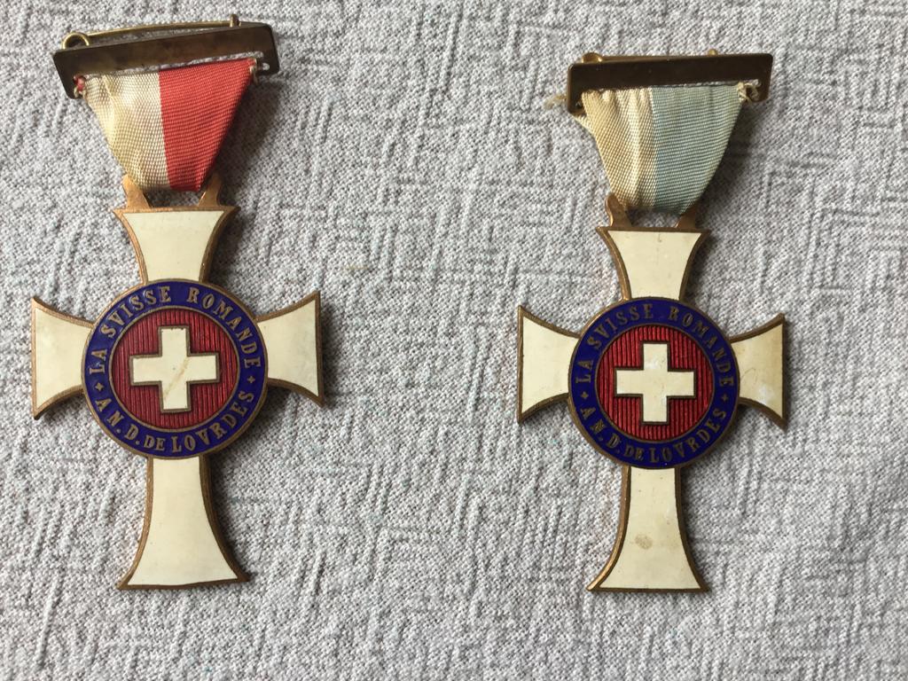 Twee Lourdes medailles 'La Suisse Romande', Ophalen, Overige materialen, Buitenland