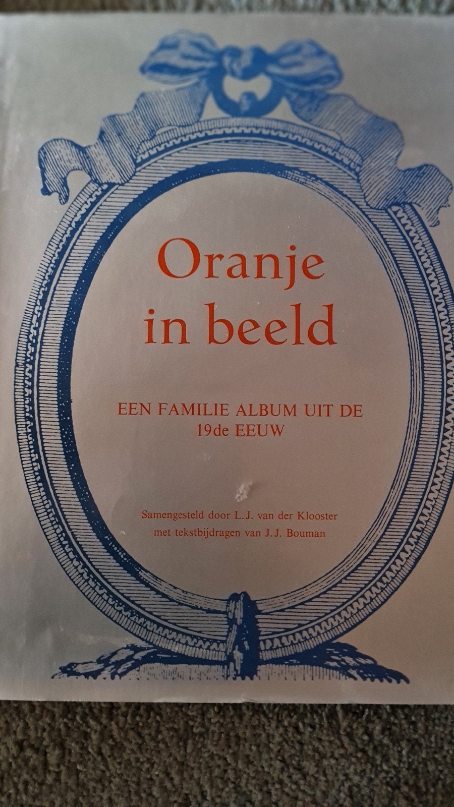 5 Boeken over Europese en Nederlandse Koninklijke families, Ophalen of Verzenden, 20e eeuw of later, Gelezen, Jiří Louda, Michael Maclagan, L.J. van der Klooster