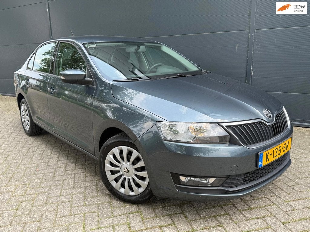 Skoda Rapid Spaceback 1.0 TSI Greentech Clever/Airco/carplay, Auto's, Gebruikt, Euro 6, 95 pk, 49 €/maand