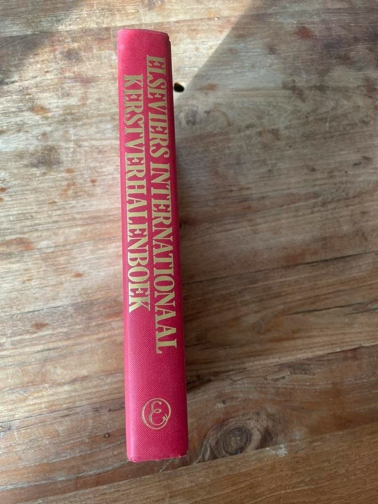 Elseviers internationaal kerstverhalenboek met Anton Pieck, Boeken, Ophalen of Verzenden, Zo goed als nieuw, Diverse auteurs