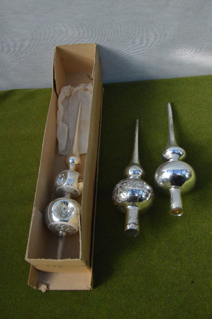 3 antieke glazen zilveren kerstboom pieken waarvan 1 deukpie, Diversen, Kerst, Ophalen of Verzenden, Gebruikt
