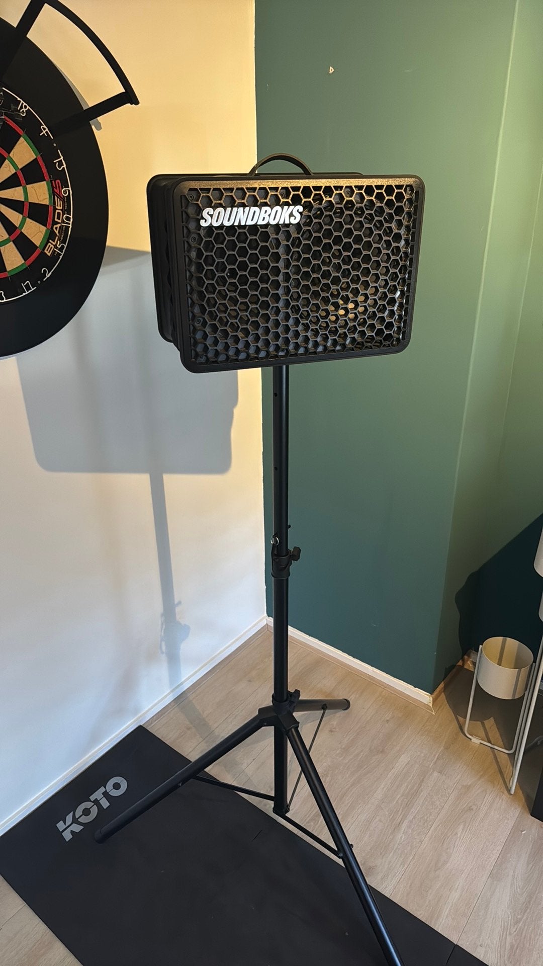 Soundboks GO + Statief, Audio, Tv en Foto, Luidsprekers, Overige typen, Zo goed als nieuw, Minder dan 60 watt, Ophalen