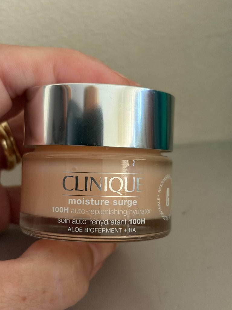 Clinique Moisture Surge 100H Auto-Replenishing Hydrator 30ml, Ophalen of Verzenden, Nieuw, Gehele gezicht, Verzorging