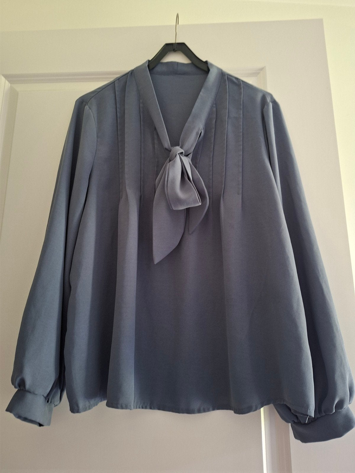 Shein Curvy blouse met strikdetail, Kleding | Dames, Blauw, Maat 46/48 (XL) of groter, Ophalen of Verzenden, Zo goed als nieuw