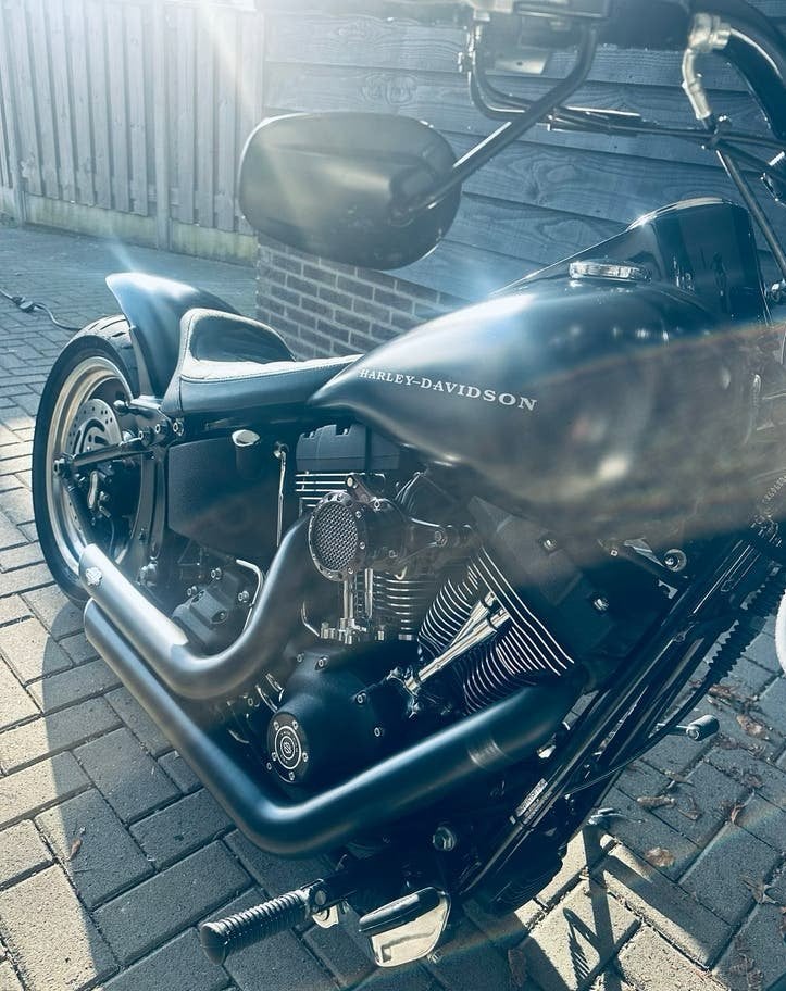 Unieke mat zwarte Harley-Davidson Night Train 2009 5HD, Motoren, 2 cilinders, Gebruikt, Particulier, Meer dan 35 kW