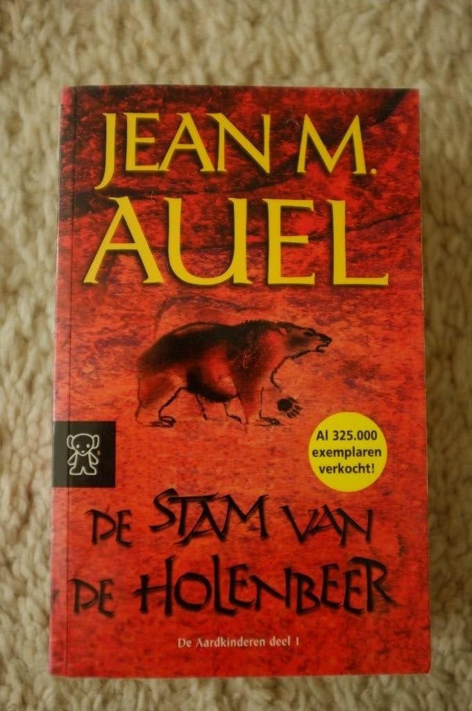 Jean M. Auel ~ De Stam van de holenbeer., Ophalen of Verzenden, Gelezen, Jean M. Auel