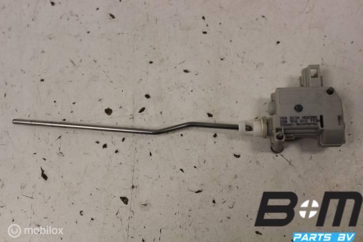 Stelmotor tankklep VW Golf 6 5K6810773A, Gebruikt