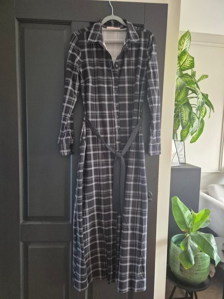 Studio Anneloes Jurk Zwart Grijs Ruit Travelstof Maat S, Kleding | Dames, Studio Anneloes, Zwart, Ophalen of Verzenden, Knielengte